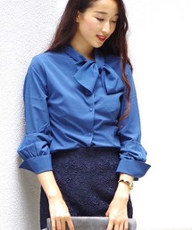 アシンメトリーリボンボウタイ長袖ブラウス