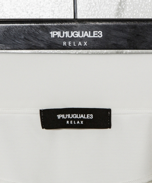 1PIU1UGUALE3  RELAX （ウノピゥウノウグァーレトレ リラックス）の「1PIU1UGUALE3 RELAX(ウノピゥウノウグァーレトレ)裾ファスナー付スーパーストレッチバイカーパンツ（その他パンツ・メンズ・ブラック/ホワイト・MEDIUM/SMALL/X-LARGE/LARGE）」の4枚目の写真