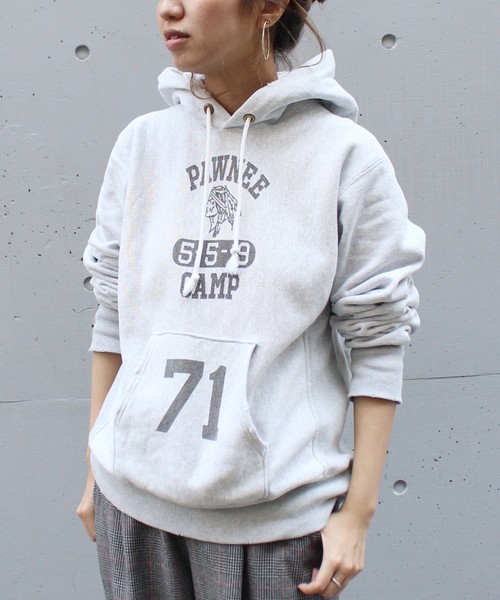 FRAMeWORK(フレームワーク)の「Champion70svintage REVERSEWEAVE フーテッド◆(スウェット・レディース・ライトグレー・MEDIUM)」の1枚目の写真