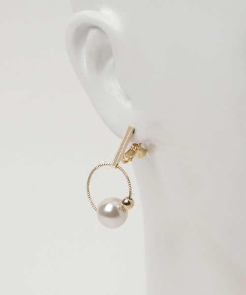 Andemiu（アンデミュウ）の「サークルカラーイヤリング777669（イヤリング・レディース・ホワイト/パープル・FREE）」の3枚目の写真