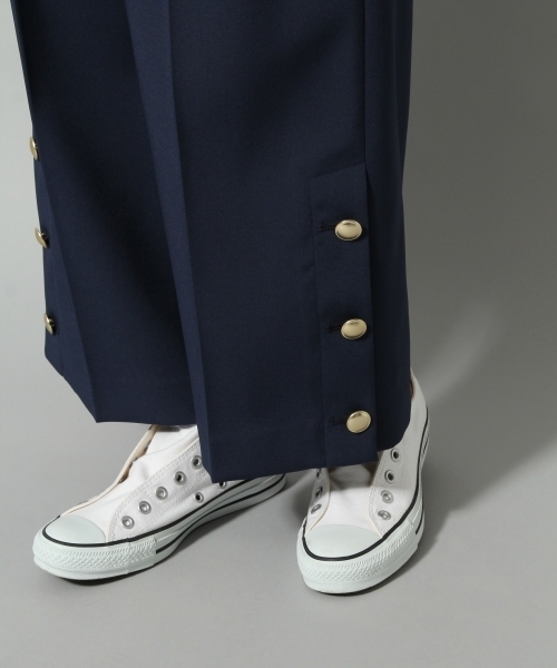 Andemiu(アンデミュウ)の「サイドボタンベルトツキパンツ785904(その他パンツ・レディース・ネイビー/オフホワイト・FREE)」の11枚目の写真