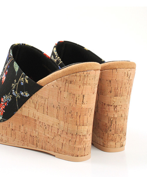 RANDA（ランダ）の「【足にフィットするよう履き心地を追求】コルクウェッジサンダル（サンダル・レディース・ホワイト/ゴールド/イエロー/レッド/ブラック/その他・LL/M/S/SS/L）」の7枚目の写真