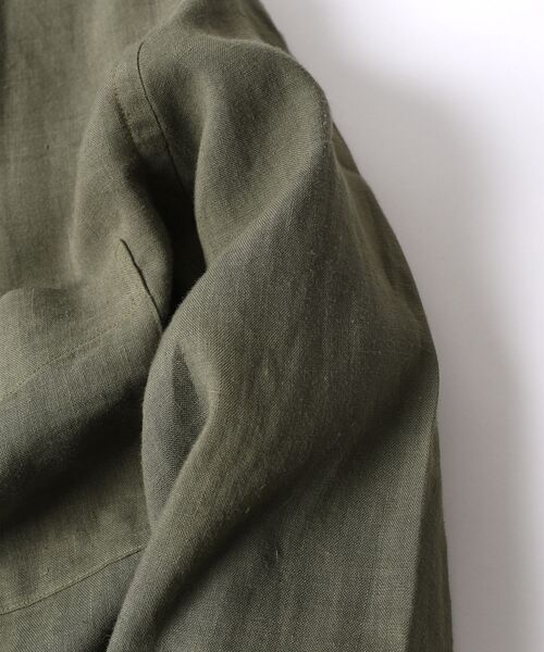 SHIPS（シップス）の「SC: COOLMAX(R) リネン スキッパー バンドカラー 7スリーブシャツ□（シャツ/ブラウス・メンズ・ホワイト/ライトブルー/ネイビー/オレンジ/グリーン/スカイブルー・LARGE/MEDIUM/SMALL/X-LARGE）」の13枚目の写真