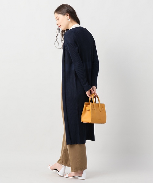 IENA（イエナ）の「ラミープレーティングロングカーディガン◆（カーディガン/ボレロ・レディース・ベージュ/ネイビー・FREE）」の8枚目の写真
