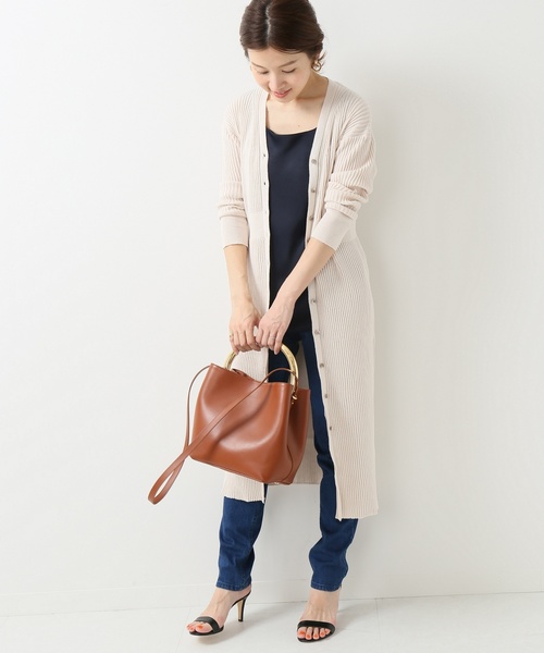 IENA（イエナ）の「ラミープレーティングロングカーディガン◆（カーディガン/ボレロ・レディース・ベージュ/ネイビー・FREE）」の15枚目の写真