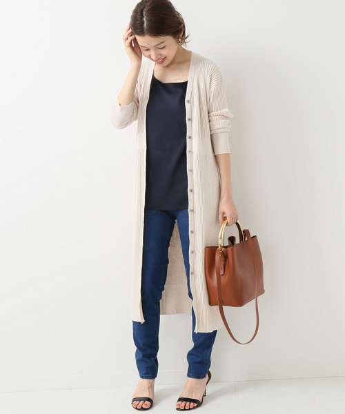 IENA（イエナ）の「ラミープレーティングロングカーディガン◆（カーディガン/ボレロ・レディース・ベージュ/ネイビー・FREE）」の16枚目の写真
