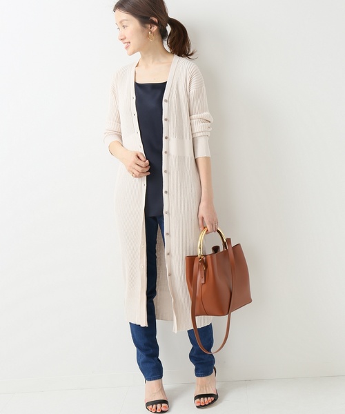 IENA（イエナ）の「ラミープレーティングロングカーディガン◆（カーディガン/ボレロ・レディース・ベージュ/ネイビー・FREE）」の17枚目の写真