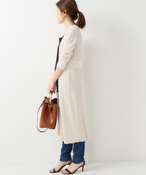 IENA（イエナ）の「ラミープレーティングロングカーディガン◆（カーディガン/ボレロ・レディース・ベージュ/ネイビー・FREE）」の19枚目の写真
