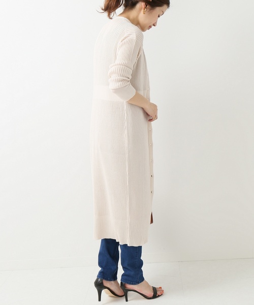 IENA（イエナ）の「ラミープレーティングロングカーディガン◆（カーディガン/ボレロ・レディース・ベージュ/ネイビー・FREE）」の21枚目の写真