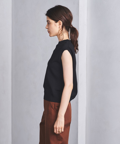 UNITED ARROWS(ユナイテッドアローズ)の「UBCB ミニハイネック ノースリーブニット(ニット/セーター・レディース・パープル/マスタード/ブラック/オフホワイト・フリー)」の14枚目の写真