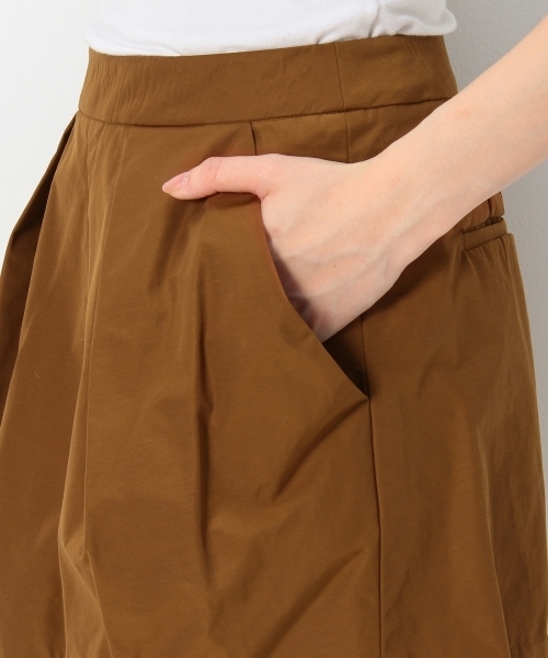 Jewel Changes（ジュエルチェンジズ）の「SACRA タック ショートパンツ / サクラ ◆（その他パンツ・レディース・ブラウン/オリーブ・38/36）」の7枚目の写真