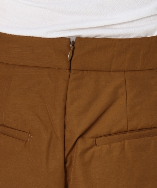 Jewel Changes（ジュエルチェンジズ）の「SACRA タック ショートパンツ / サクラ ◆（その他パンツ・レディース・ブラウン/オリーブ・38/36）」の9枚目の写真