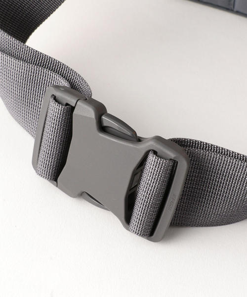 THE NORTH FACE（ザノースフェイス）の「＜THE NORTH FACE＞ SPINA BAG/ウエストバッグ（ボディバッグ/ウエストポーチ・メンズ・イエロー/ロイヤルブルー/ブラック/オリーブ・FREE）」の9枚目の写真