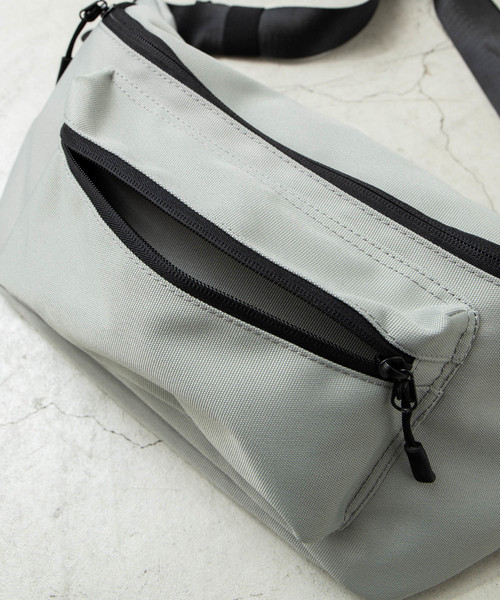 WEGO(ウィゴー)の「WEGO/ビッグウエストバッグ(ボディバッグ/ウエストポーチ・メンズ・ブラック/ベージュ/グレー・FREE)」の17枚目の写真