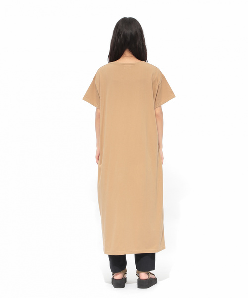 LAKOLE(ラコレ)の「フロントツイストTシャツワンピース / LAKOLE(ワンピース・レディース・ブラック/ピンク/ベージュ・MEDIUM/SMALL)」の9枚目の写真