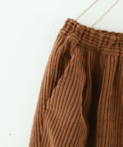 LOWRYS FARM（ローリーズファーム）の「カルコーデュロイ／パンツ　841677（その他パンツ・キッズ・ブラウン/ベージュ・100/110/120）」の3枚目の写真