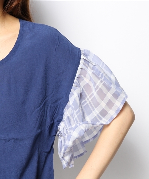 mystic(ミスティック)の「袖チェックブラウス(シャツ/ブラウス・レディース・ネイビー/ブルー/ベージュ/オフホワイト・フリ-)」の9枚目の写真