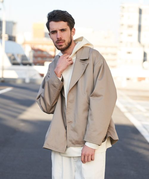 TIMELY WARNING(タイムリーワーニング)の「Timely Warning / ショートトレンチコート(トレンチコート)」|ベージュ