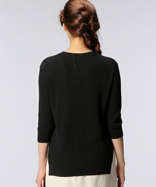 UNITED ARROWS（ユナイテッドアローズ）の「UAB HT-CO アゼ スリット ニット ◆（ニット/セーター・レディース・ブラック/グレー/ロイヤルブルー/ネイビー・フリー）」の7枚目の写真