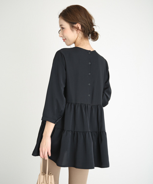 SUGAR BISKET（シュガービスケット）の「ティアードブラウス（シャツ/ブラウス・レディース・ホワイト/ブラック/ベージュ/ネイビー/ミント/スモークピンク・フリー）」の3枚目の写真