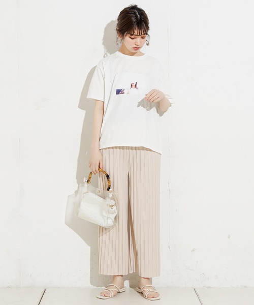 natural couture（ナチュラルクチュール）の「アソート女の子カラーフォトT（Tシャツ/カットソー・レディース・グレー/オフホワイト/ブルー/ライトベージュ・FREE）」の8枚目の写真