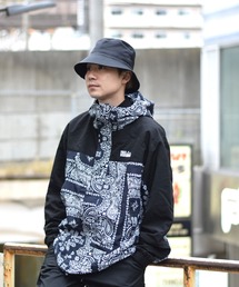 FIRST DAWN ペイズリー柄ダウン ファーストダウンFIRSTDOWN ペイズリー柄（BLACK） - メルカリ