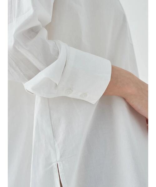 earth music&ecology(アースミュージックアンドエコロジー)の「バックスリットシャツチュニック *(Tシャツ/カットソー・レディース・アイボリー/ライトグレー/ブラック/モカ・FREE)」の21枚目の写真