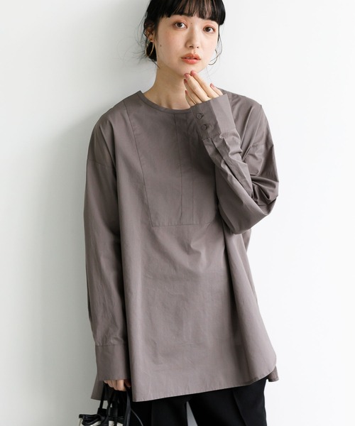 earth music&ecology(アースミュージックアンドエコロジー)の「バックスリットシャツチュニック *(Tシャツ/カットソー・レディース・アイボリー/ライトグレー/ブラック/モカ・FREE)」の4枚目の写真