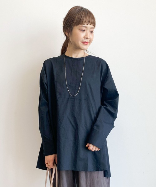 earth music&ecology(アースミュージックアンドエコロジー)の「バックスリットシャツチュニック *(Tシャツ/カットソー・レディース・アイボリー/ライトグレー/ブラック/モカ・FREE)」の9枚目の写真