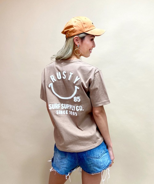 RUSTY(ラスティ)の「RUSTY/ラスティ― スマイリーバックプリントTシャツ 921504(Tシャツ/カットソー・レディース・ホワイト/ブラック/ベージュ/パープル・M/L)」の16枚目の写真