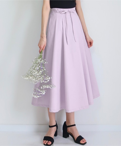 PURIL（ピュリル）の「【PURIL】ウェストリボン付き タックフレア スカート（スカート・レディース・ベージュ/ネイビー/ライラック・S/M）」の2枚目の写真