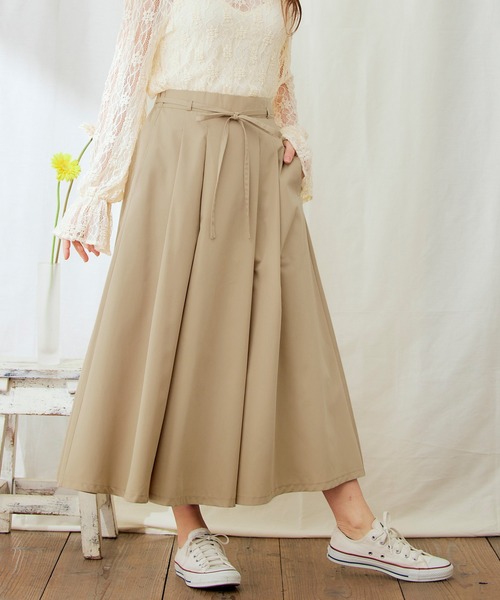 PURIL（ピュリル）の「【PURIL】ウェストリボン付き タックフレア スカート（スカート・レディース・ベージュ/ネイビー/ライラック・S/M）」の6枚目の写真