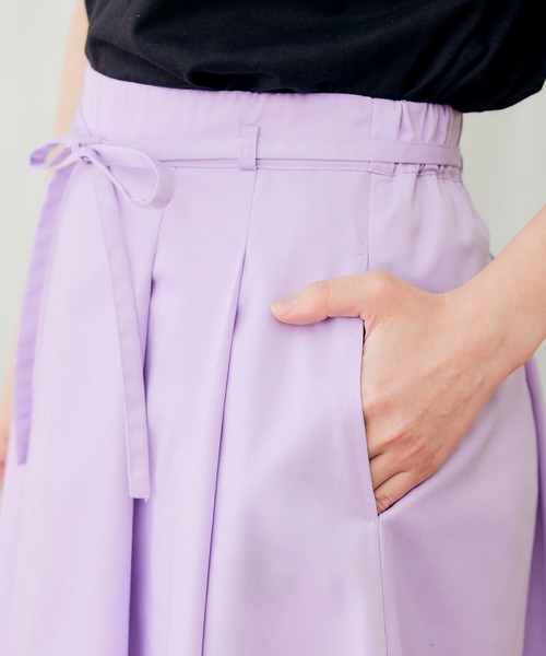 PURIL（ピュリル）の「【PURIL】ウェストリボン付き タックフレア スカート（スカート・レディース・ベージュ/ネイビー/ライラック・S/M）」の22枚目の写真
