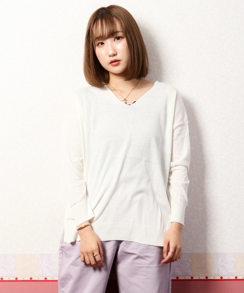 nougatine(ヌガティーヌ)の「【nougatine】綿100%Vネックハイゲージニット(ニット/セーター・レディース・ブラック/グレー/ホワイト・FREE)」の1枚目の写真