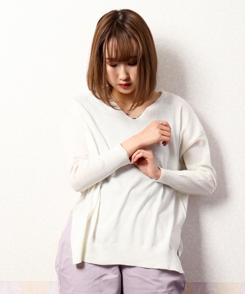 nougatine(ヌガティーヌ)の「【nougatine】綿100%Vネックハイゲージニット(ニット/セーター・レディース・ブラック/グレー/ホワイト・FREE)」の6枚目の写真