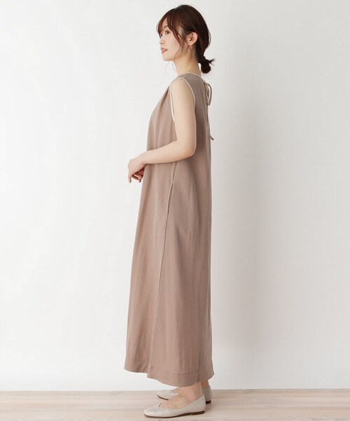 pink adobe（ピンクアドベ）の「◆【M-3L】バックリボン　マキシワンピース（ワンピース・レディース・ブラック/カーキ/ブルー/ブラウン系・44/40/38/42）」の9枚目の写真