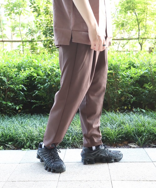 Bling Leads(ブリングリーズ)の「Z)【BLINGLEADS】69427 梨地ジャージーテーパードパンツ(その他パンツ・メンズ・ブラック/ブラウン/ブルー/スモークグレー・LARGE/MEDIUM)」の1枚目の写真