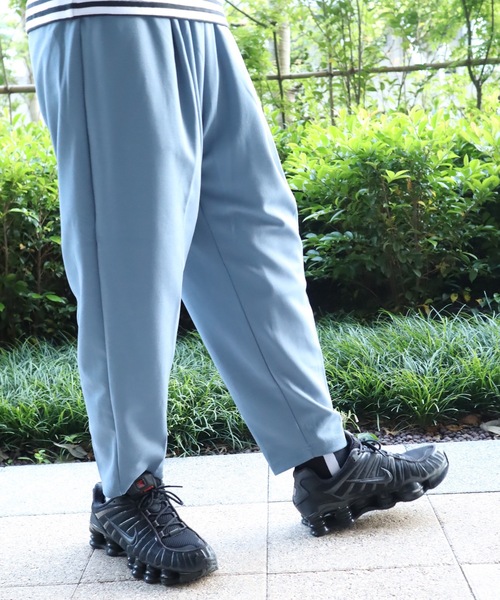 Bling Leads(ブリングリーズ)の「Z)【BLINGLEADS】69427 梨地ジャージーテーパードパンツ(その他パンツ・メンズ・ブラック/ブラウン/ブルー/スモークグレー・LARGE/MEDIUM)」の4枚目の写真