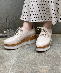 レースアップ厚底シューズ