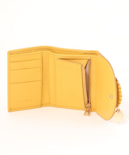 SEE BY CHLOE(シーバイクロエ)の「HANA ハナ / トリフォールドウォレット TRI FOLD WALLET(財布・レディース・イエロー・FREE)」の4枚目の写真