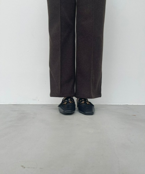 NEUNA（ヌナ）の「カットソーセンタープレススラックスパンツ（スラックス・レディース・ブラック/ベージュ/ブラウン/アイボリー・SMALL/MEDIUM/LARGE/X-SMALL）」の8枚目の写真