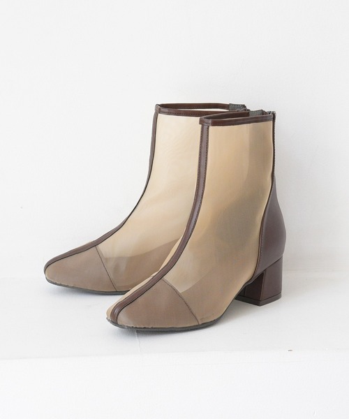 sango(sango)の「センターパイピングシアー バックファスナーショートブーツ(ブーツ・レディース・ブラック/ダークブラウン/ベージュ/グレイッシュベージュ・LL/3L/SS/S/M/L)」の1枚目の写真