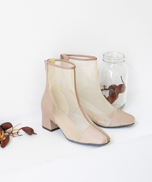 sango(sango)の「センターパイピングシアー バックファスナーショートブーツ(ブーツ・レディース・ブラック/ダークブラウン/ベージュ/グレイッシュベージュ・LL/3L/SS/S/M/L)」の11枚目の写真