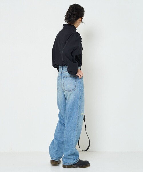 FREAK'S STORE（フリークスストア）の「▽【WEB限定】ダメージテーパードデニム（デニムパンツ・レディース・ブラック/サックスブルー/ブルー・SMALL/MEDIUM/X-SMALL）」の6枚目の写真