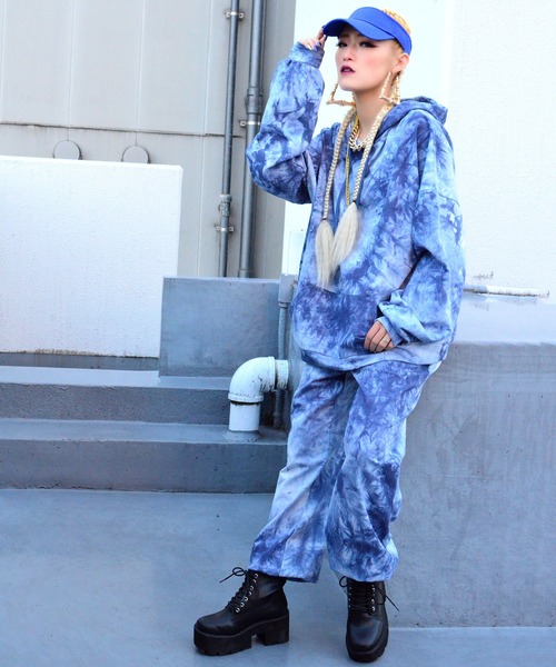 babyShoop（ベイビーシュープ）の「SPロゴタイダイ柄ロングパンツ