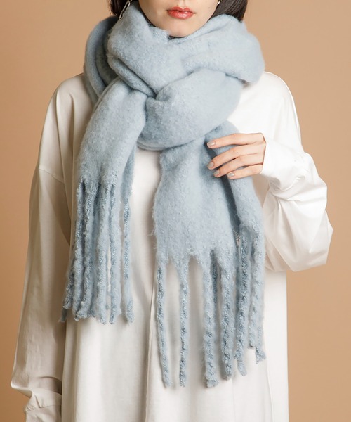 CIENA(シエナ)の「フワフワバルキー太フリンジビッグマフラー(マフラー・レディース・アイボリー/グレー/ブラウン/ブルー/イエロー/カーキ/イエロー系その他/グリーン系その他/パープル系その他・FREE)」の6枚目の写真