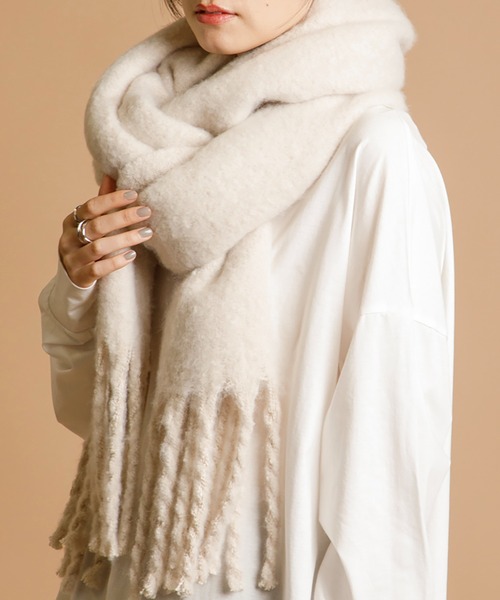 CIENA(シエナ)の「フワフワバルキー太フリンジビッグマフラー(マフラー・レディース・アイボリー/グレー/ブラウン/ブルー/イエロー/カーキ/イエロー系その他/グリーン系その他/パープル系その他・FREE)」の21枚目の写真