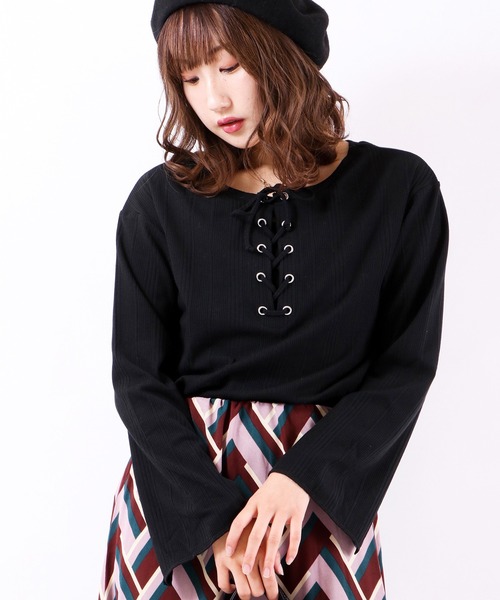 Blasty(ブラスティー)の「Blasty ランダムリブレースアップT(Tシャツ/カットソー・レディース・ブラック/ベージュ/オフホワイト/モカ/ラベンダー・FREE)」の1枚目の写真