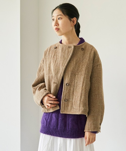 cardo fabrica（カルドファブリカ）の「◇へリンボンダブルフェイス リバーシブルショートジャケット（ノーカラージャケット・レディース・ダークブラウン/ベージュ・FREE）」の3枚目の写真