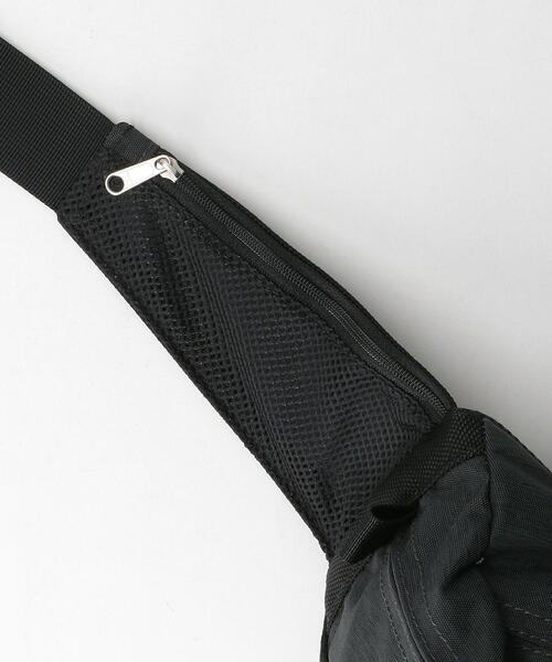 THE NORTH FACE（ザノースフェイス）の「＜THE NORTH FACE（ザ ノースフェイス）＞スウィープ ウエストバッグ -ユニセックス-（ボディバッグ/ウエストポーチ・メンズ・ブラック/ダークグレー・FREE）」の12枚目の写真